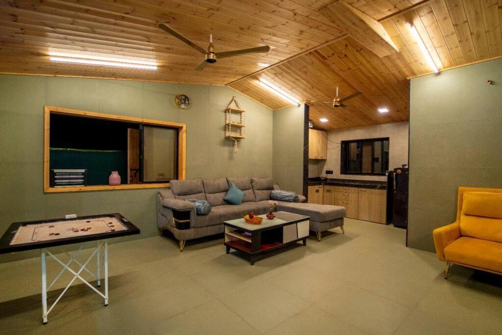 Spicy Mango Lakeside Abode - Luxurious Villa In Pawana Лонавала Экстерьер фото